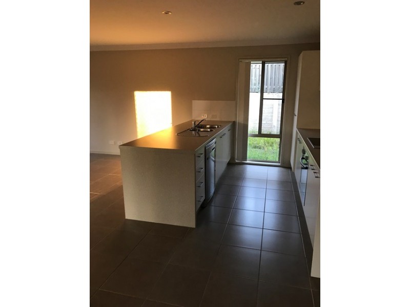 23 Parkwood Place, Fernvale QLD 4306