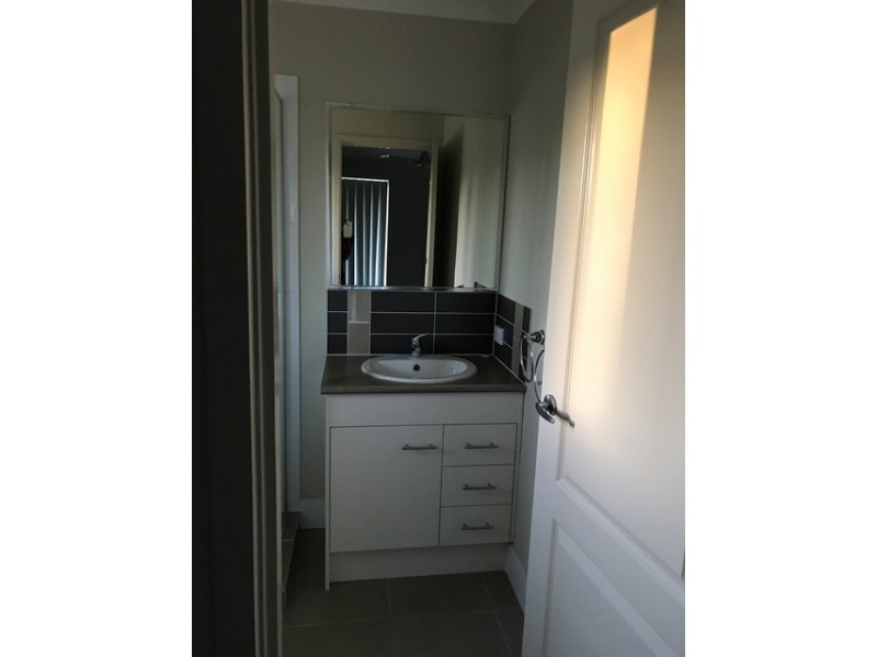 23 Parkwood Place, Fernvale QLD 4306