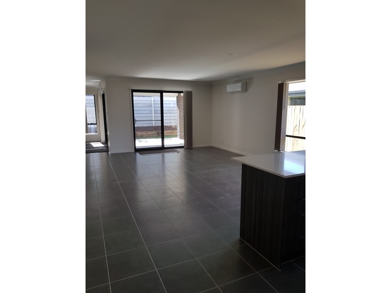 44 Eucalyptus Crescent, Ripley QLD 4306