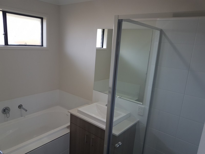 44 Eucalyptus Crescent, Ripley QLD 4306