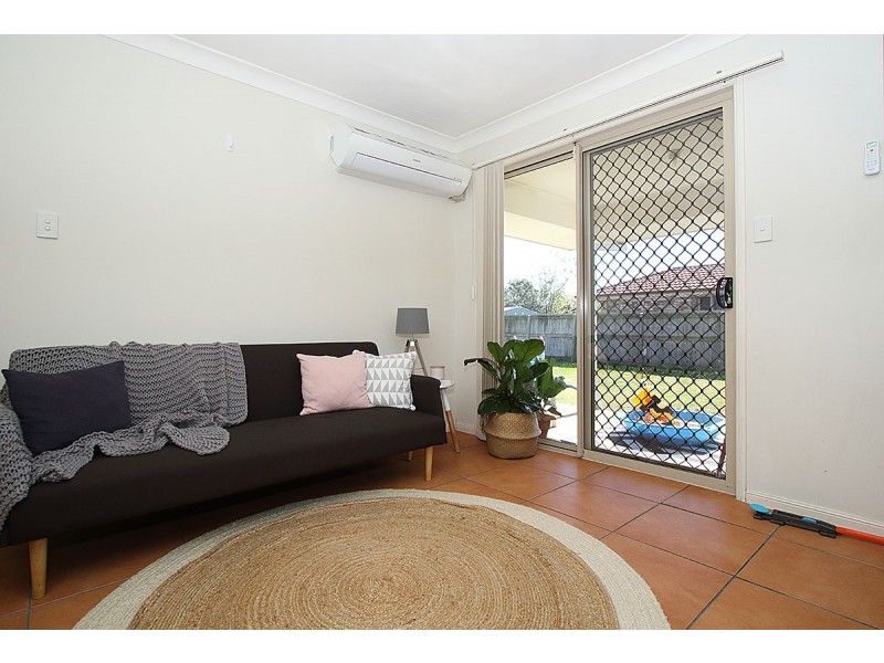 18 Angela Place, Yamanto QLD 4305