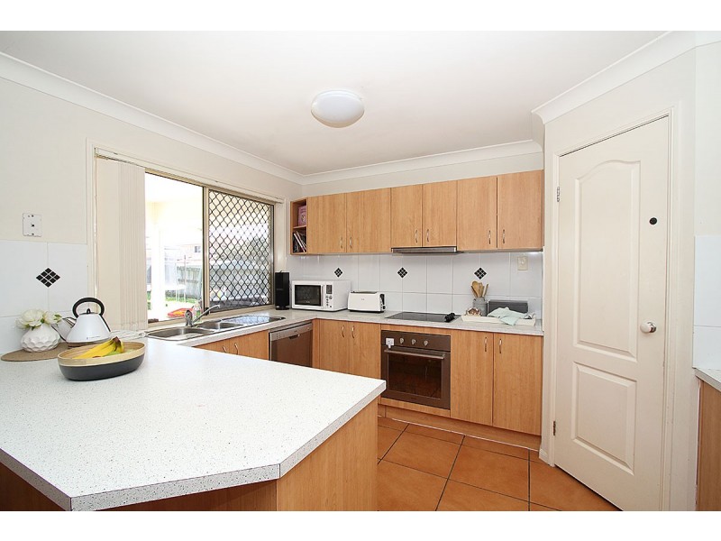 18 Angela Place, Yamanto QLD 4305