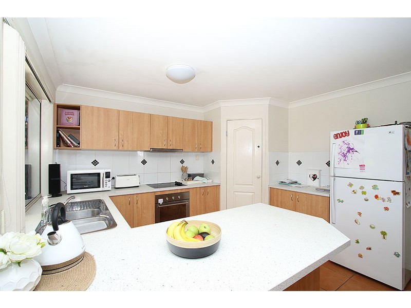 18 Angela Place, Yamanto QLD 4305