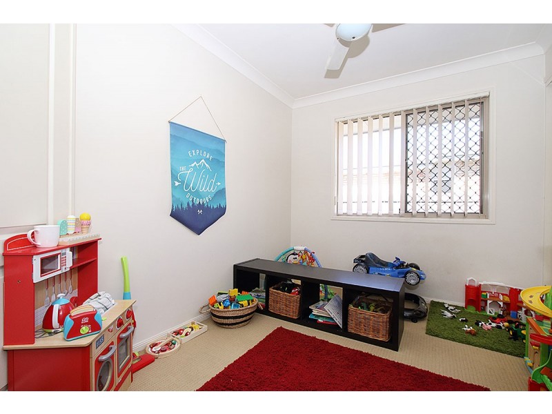 18 Angela Place, Yamanto QLD 4305