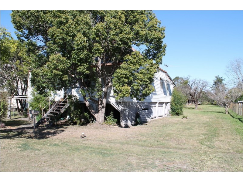 38 Albert St, Rosewood QLD 4340