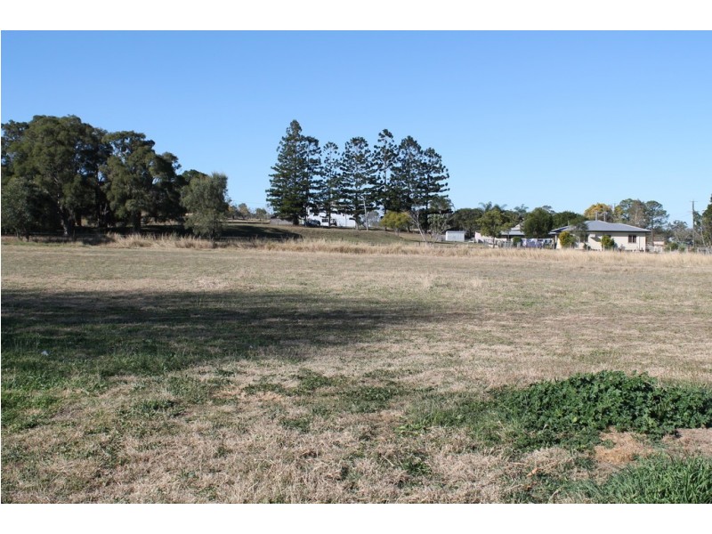 3A Trevlac St, Rosewood QLD 4340