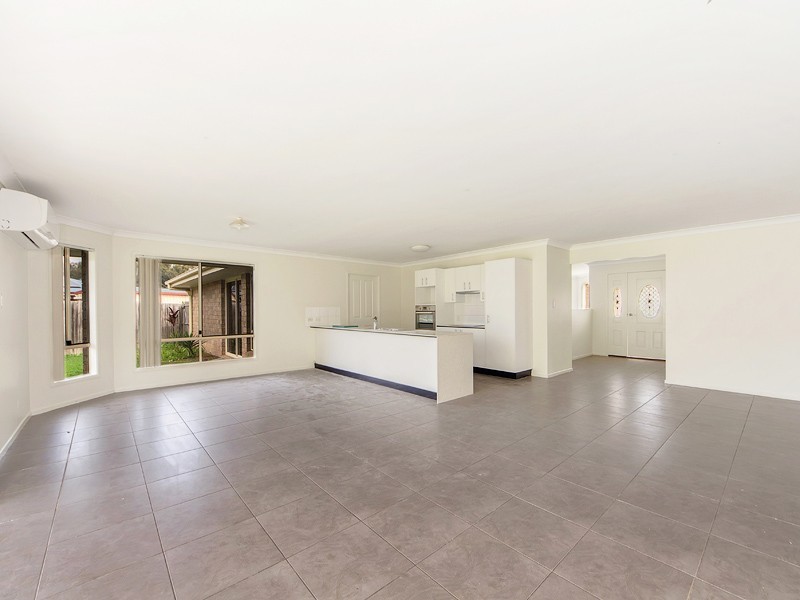 42 Titmarsh Circuit, Fernvale QLD 4306