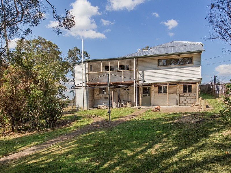 32 Pelican St, North Ipswich QLD 4305