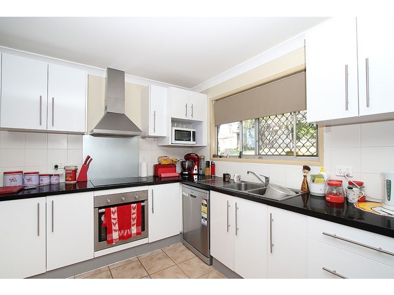 16 McLEOD ST, Basin Pocket QLD 4305