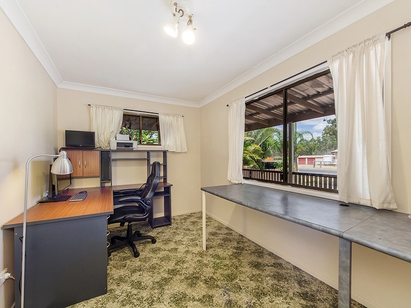 398 Haigslea-Amberley Rd, Walloon QLD 4306