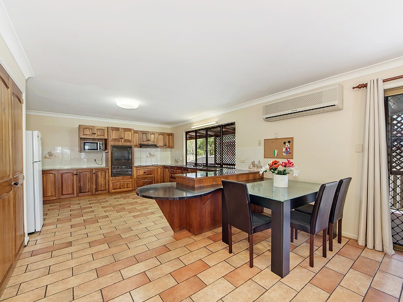 398 Haigslea-Amberley Rd, Walloon QLD 4306