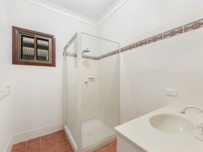 33 Park Rd, Grandchester QLD 4340