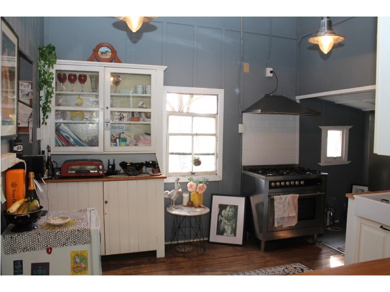 41 Edmond St, Marburg QLD 4346