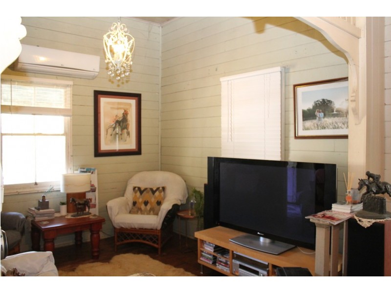 41 Edmond St, Marburg QLD 4346