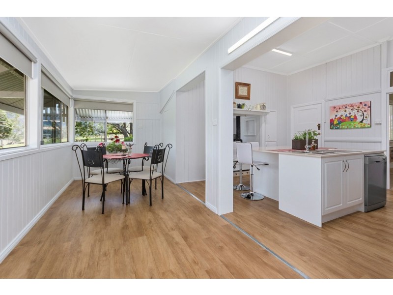 61 HENDERSON RD, Lanefield QLD 4340