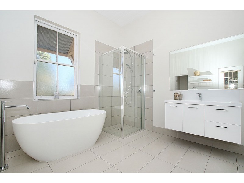 8 Old Fernvale Road, Fernvale QLD 4306
