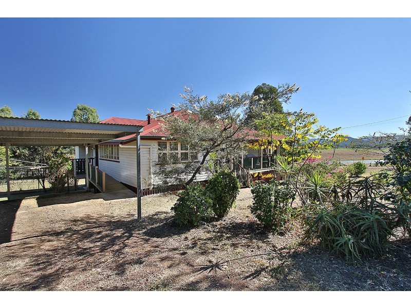 8 Old Fernvale Road, Fernvale QLD 4306