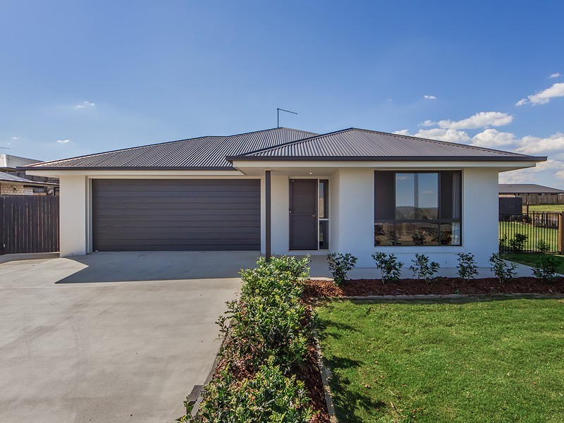 12 Emeraldwood St, Fernvale QLD 4306