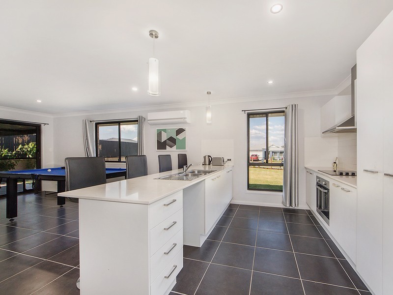 12 Emeraldwood St, Fernvale QLD 4306