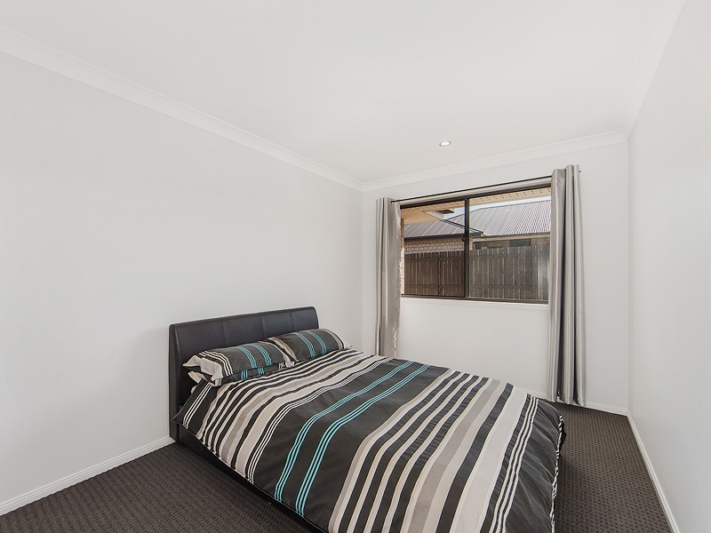 12 Emeraldwood St, Fernvale QLD 4306