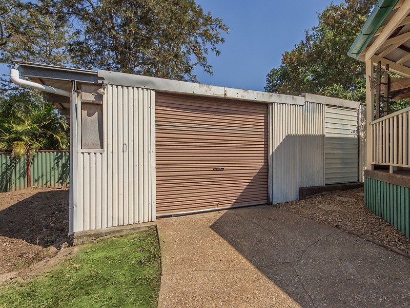 11 Roberts St, North Ipswich QLD 4305
