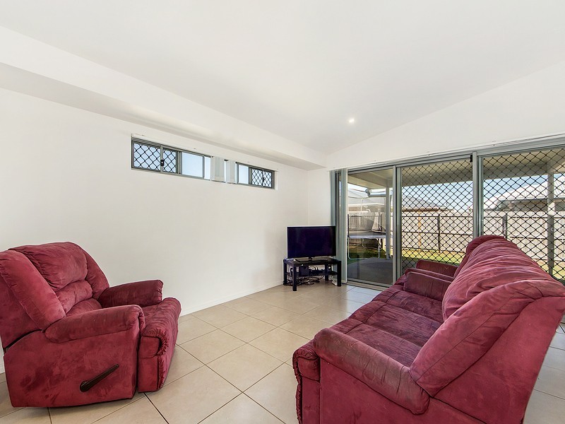21 Hamersly St, Redbank Plains QLD 4301