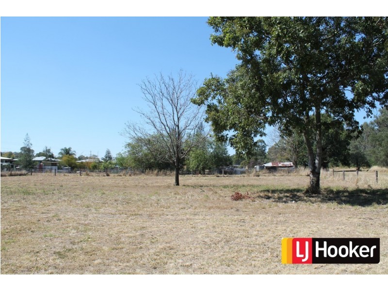 3-5 Wilson St, Calvert QLD 4340