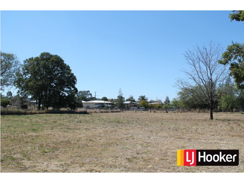 3-5 Wilson St, Calvert QLD 4340