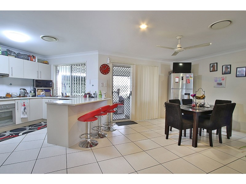 2 Benjamin Court, Yamanto QLD 4305