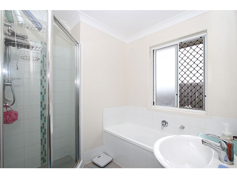 2 Benjamin Court, Yamanto QLD 4305