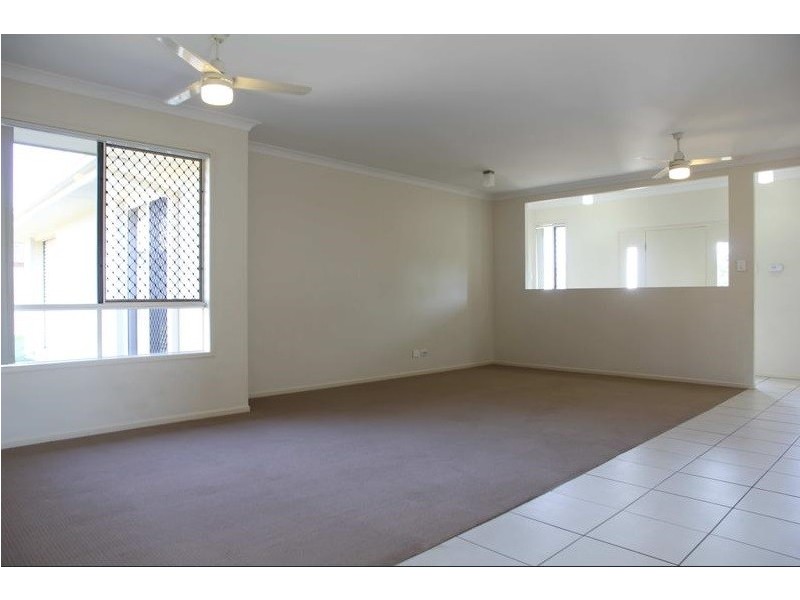 12 Iris Court, Yamanto QLD 4305