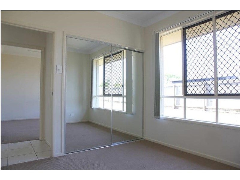 12 Iris Court, Yamanto QLD 4305