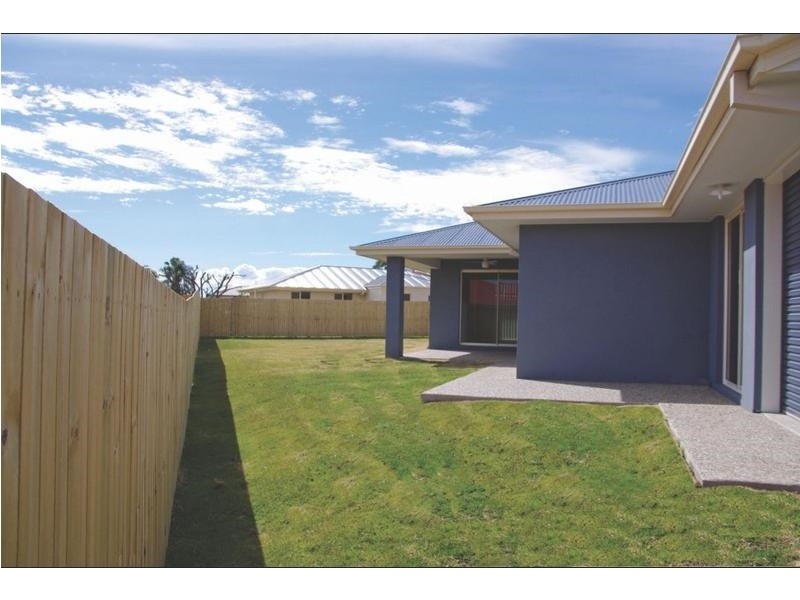 6 Lilly Court, Yamanto QLD 4305