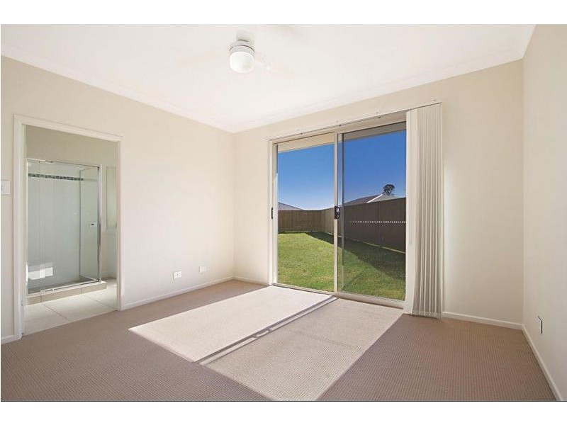 6 Lilly Court, Yamanto QLD 4305