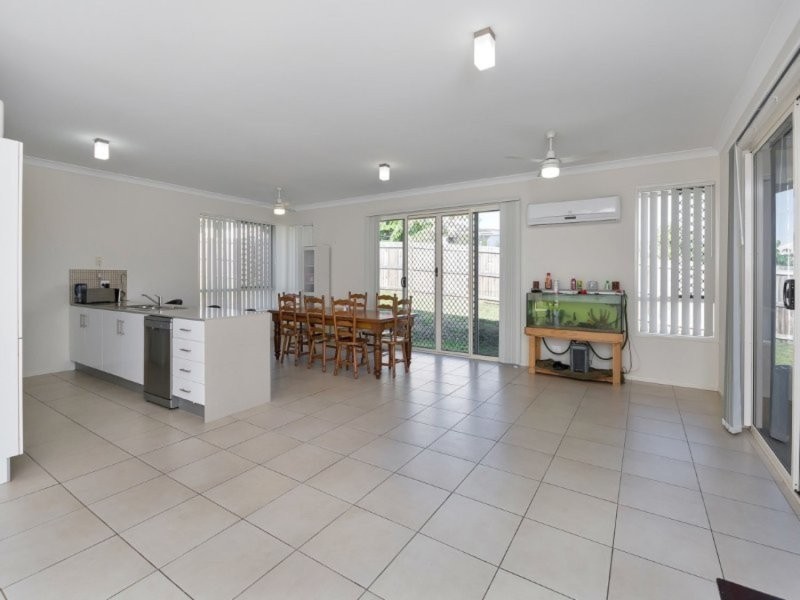 13 Iris Court, Yamanto QLD 4305