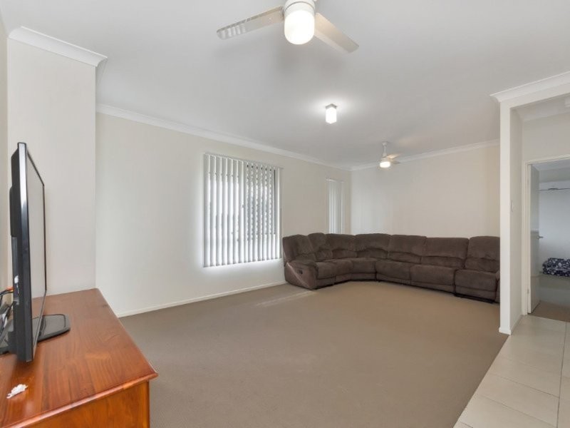 13 Iris Court, Yamanto QLD 4305