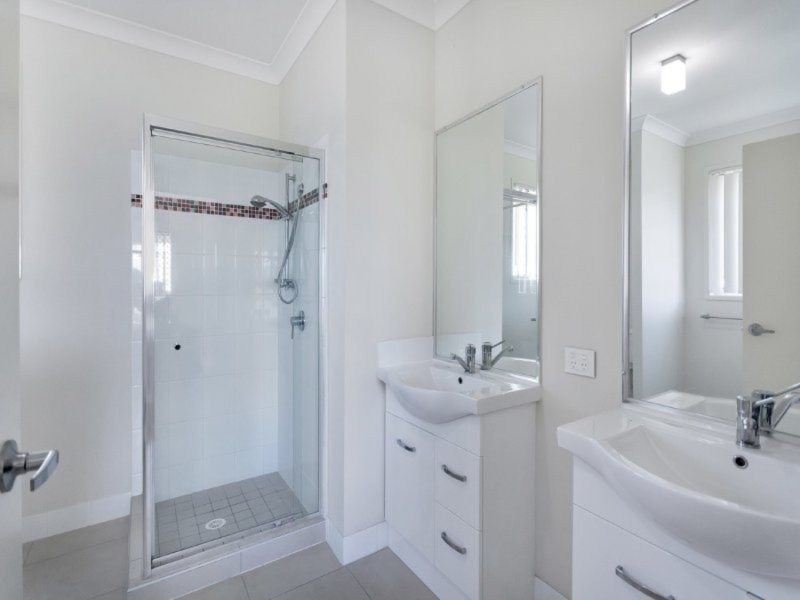13 Iris Court, Yamanto QLD 4305