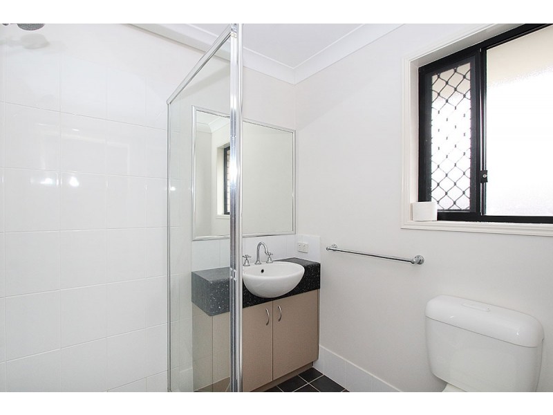 17 Angela Pl, Yamanto QLD 4305