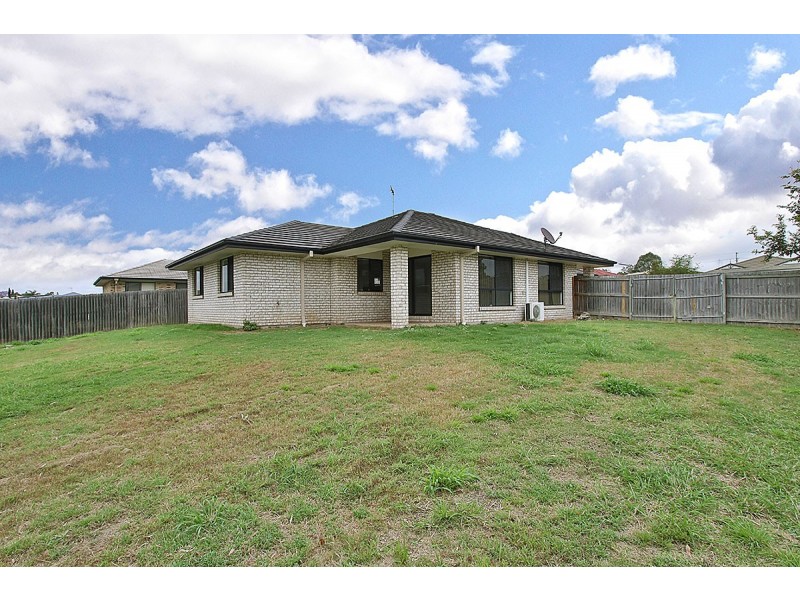 17 Angela Pl, Yamanto QLD 4305