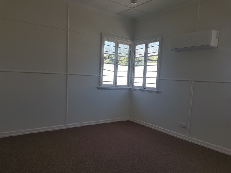 5a Hayes Street, Brassall QLD 4305
