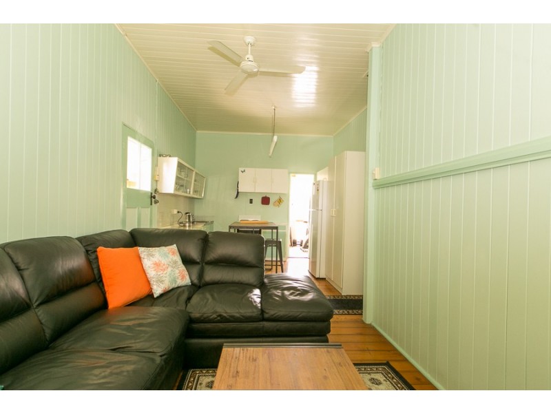 21 Albert St, Rosewood QLD 4340