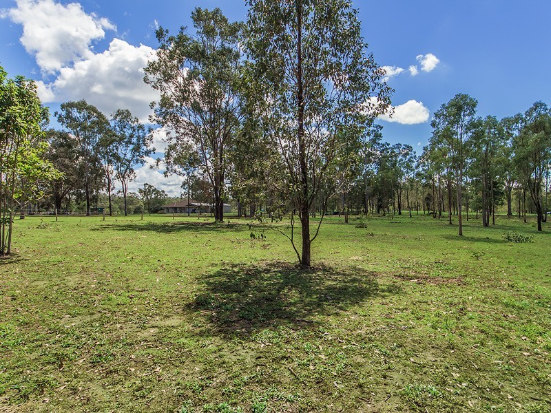 18 Oakland Road, Karrabin QLD 4306