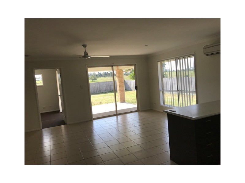 34 Bray Street, Lowood QLD 4311