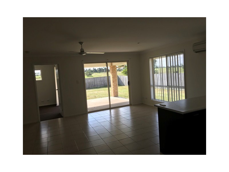 34 Bray Street, Lowood QLD 4311