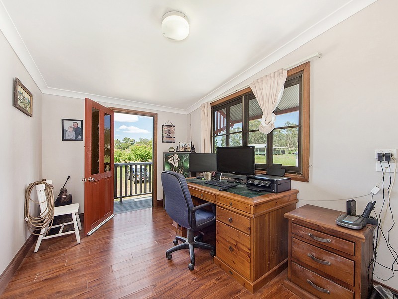 43 Hodgsons Rd, Walloon QLD 4306