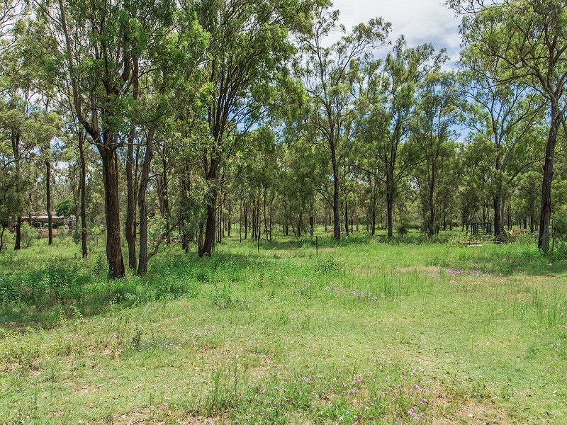 43 Hodgsons Rd, Walloon QLD 4306