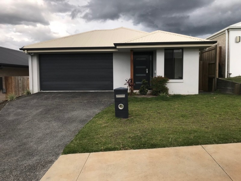 14 Rosella Way, Deebing Heights QLD 4306