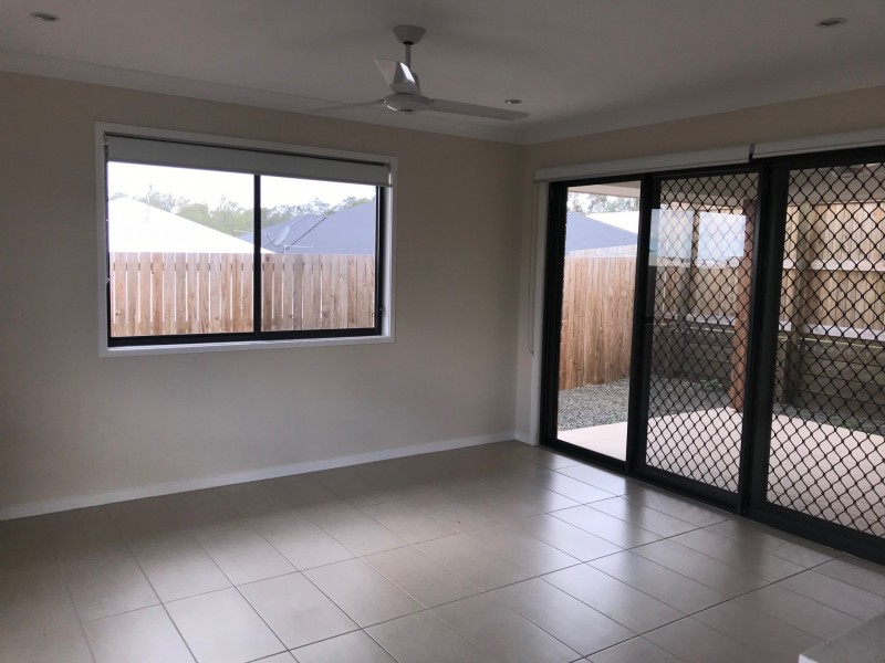 14 Rosella Way, Deebing Heights QLD 4306
