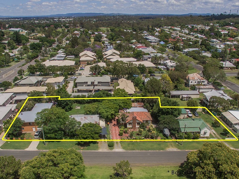 1a, 2, 3 and 4 Lion St, Ipswich QLD 4305