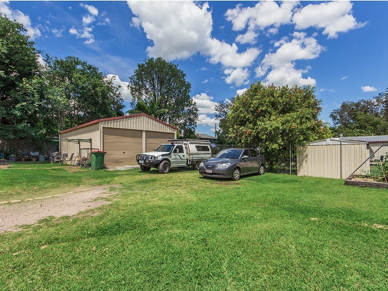 1a, 2, 3 and 4 Lion St, Ipswich QLD 4305